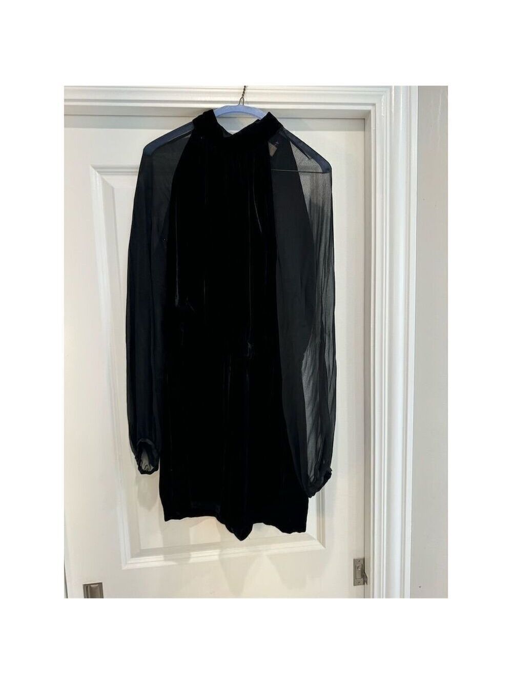 Intermix Women's Black Velvet Wrap Front Romper Size 10 Party/Cocktail - Picture 3 of 6